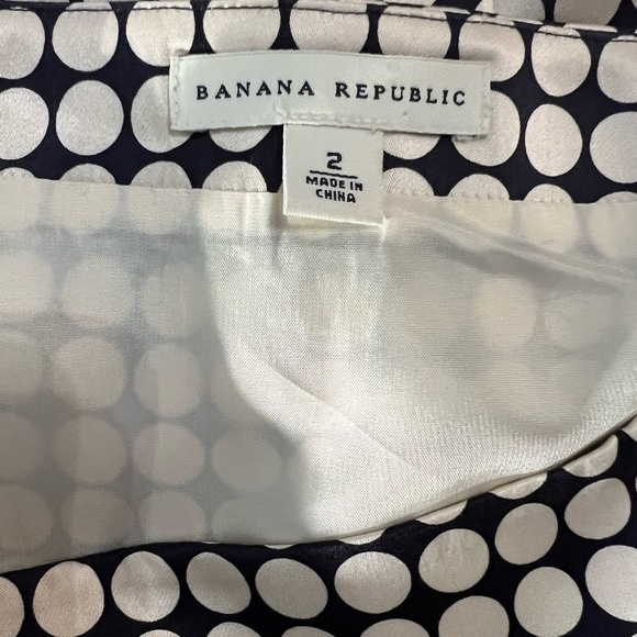 Banana Republic Size 2 Silk Black and Cream Polka Dot Women's Pencil Skirt - Picture 5 of 5